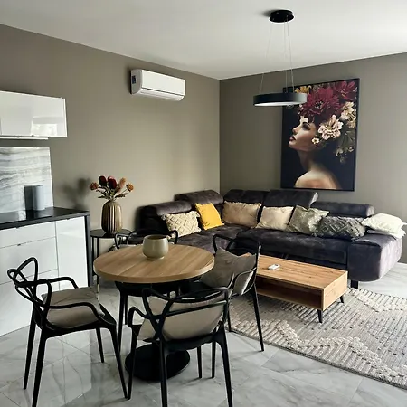 B1 Penthouse Apartment Alsoors