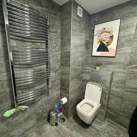 B1 Penthouse *